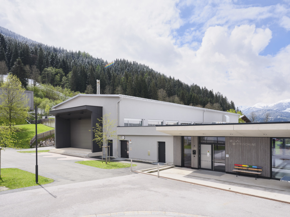 Sporthalle Wildschönau, Außenaufnahme